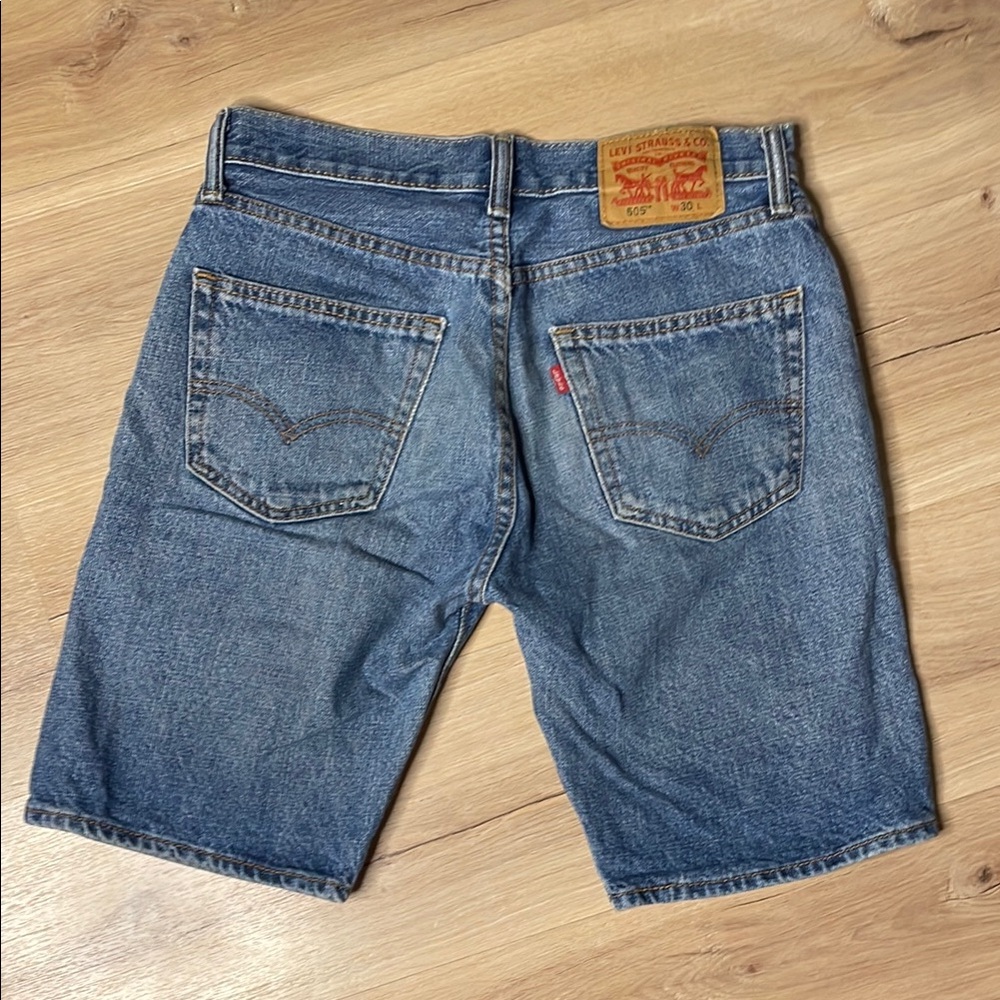 Levi's 505 Blue Denim Jean Shorts. Size 30. Good Used Condition!